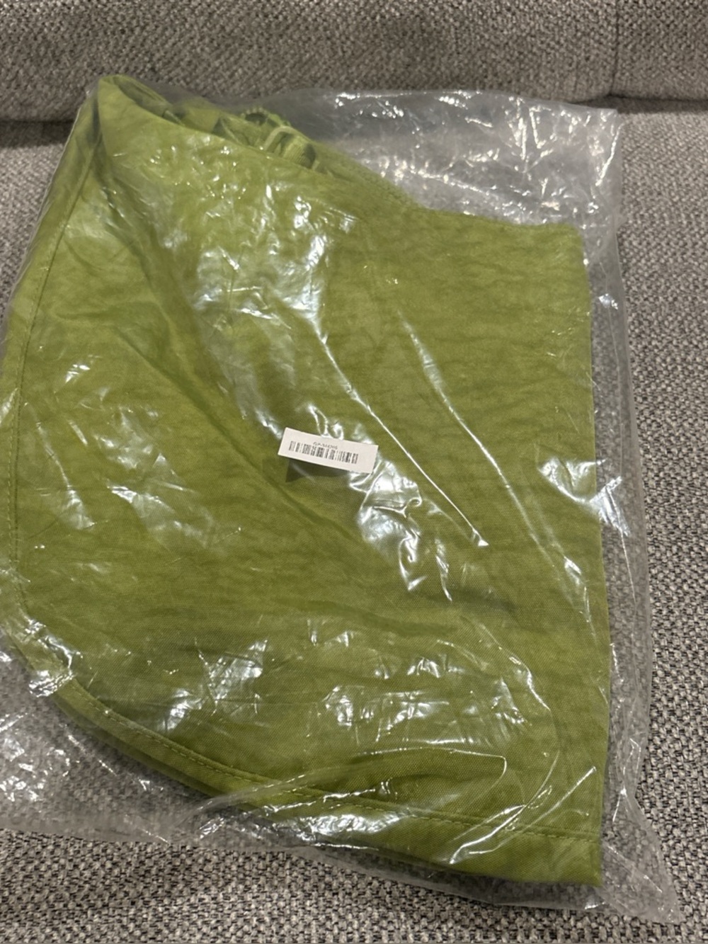 BAGGU Large Crescent Crossbody in Green Juice.